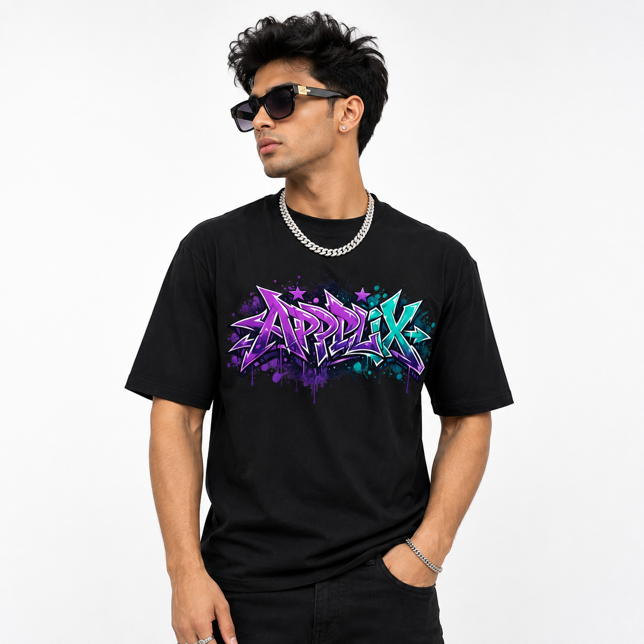 Applix Graffiti Graphic black and White T-Shirt